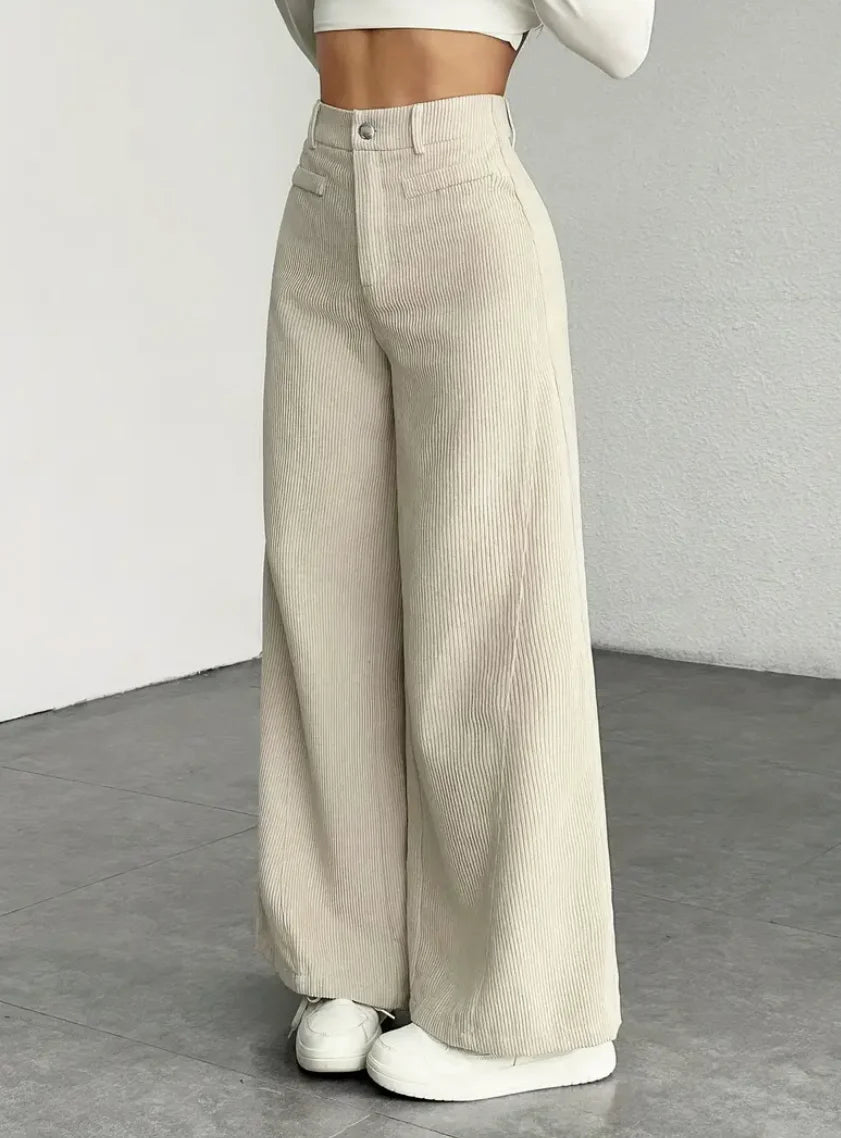 Elegant Vacation & Leisure Fashion – Versatile Slimming Style